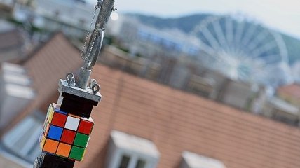 Школьники построили рекордную башню из Lego (ФОТО)