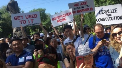 В Казахстане митинговали за возможность свободно митинговать