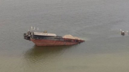 В Украине продают затонувший корабль за 46 тысяч долларов (фото)