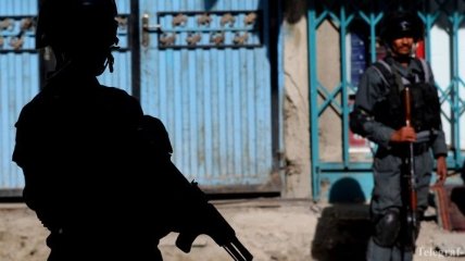 Террорист-смертник совершил атаку на полицейский участок в Афганистане