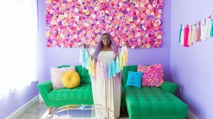 Девушка украсила свою квартиру самими яркими красками (Фото)