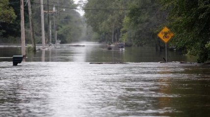 В результате наводнения в двух американских штатах введен режим ЧС
