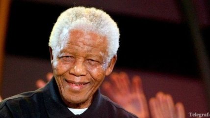 Власти Парижа решили увековечить имя Нельсона Манделы