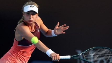 Ястремская победила Кербер во втором круге турнира в Аделаиде