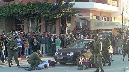 4 года назад в Тунисе начались протесты после самосожжения торговца