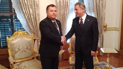 Министры обороны Украины и Турции обсудили безопасность в Черноморском регионе