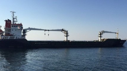 В акватории торгового порта "Южный" в Одессе захвачено судно