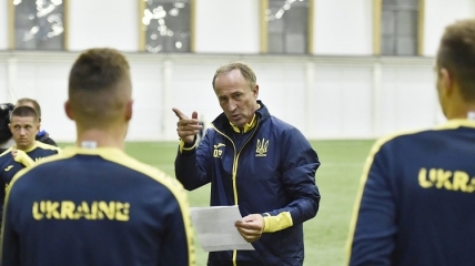 Александр Петраков на тренировке сборной Украины
