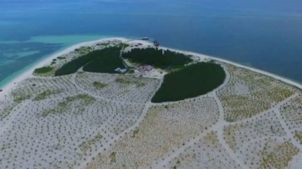 Китайцы из пустынных островов создали замену Мальдивам