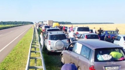 На границе с Польшей в очередях стоят 250 автомобилей