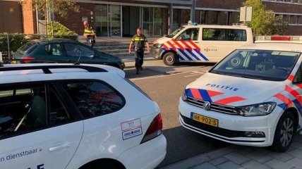 Полиция в Нидерландах нейтрализовала подростка с топором и пистолетом