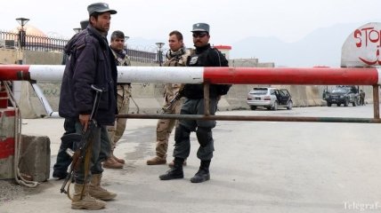 В Афганистане возле школы подорвался террорист-смертник 