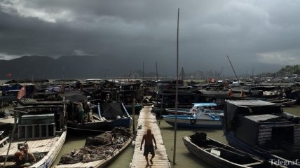 Тайфун "Соуделор" достиг Тайваня: четыре человека погибли