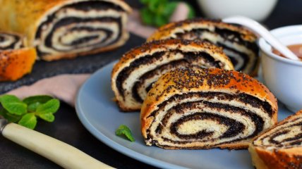 Чудовий рулет — м’який, з великою кількістю начинки