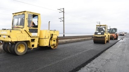 Гройсман: Реконструкция Черкасского моста завершится через месяц