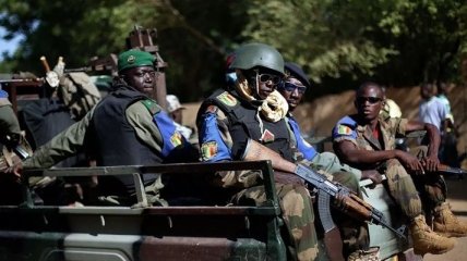 Протесты в Мали: взбунтовавшиеся военные арестовали президента и премьера