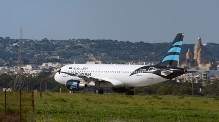 Захват ливийского самолета: развитие событий