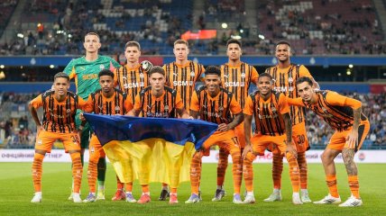 Футболисты "Шахтера" перед матчем с "Серветтом"