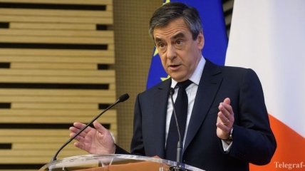 Французские выборы: Фийон осажден новыми скандалами