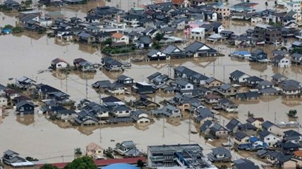 В Японии число жертв наводнений и оползней достигло уже более 65 человек