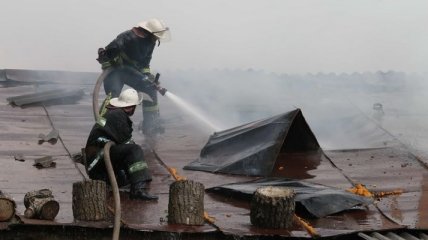 В Харькове на складах произошел крупный пожар, один погибший  