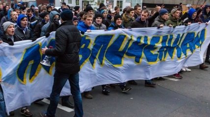 В Днепропетровске также устроили марш в поддержку Павличенко