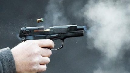 На Донбассе пьяный военный палил из пистолета по подросткам: подробности 