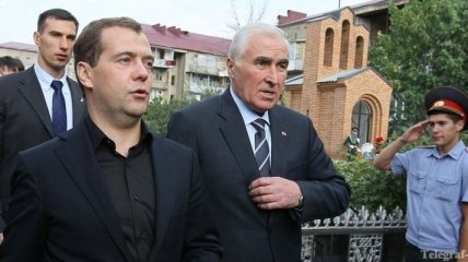 Медведев недоумевает по поводу заявления МИД Грузии