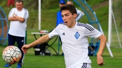 Георгий Цитаишвили подписал первый профессиональный контракт с "Динамо"