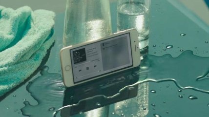 Новая реклама iPhone 7 с акцентом на стереодинамики и водозащиту (Видео)
