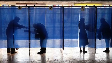 Во Львове, Днепре и еще 9 городах Украины сегодня пройдет второй тур выборов