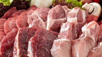 В Украине хотят запретить продавать домашнюю свинину и говядину