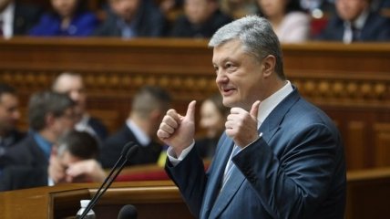 Порошенко обещает широкополосный интернет в каждом селе