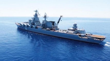 Слідом за США: Росія відправила в Чорне море крейсер і загрожує стріляниною по "супротивнику"