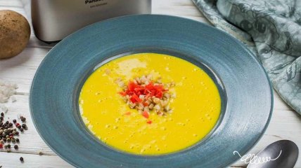 Картофельный суп с куркумой