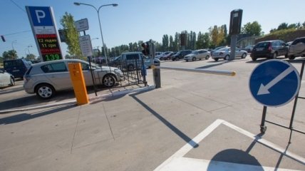 В Киеве хотят легализовать все парковки