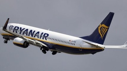 Украинцы с 15 марта будут иметь возможность летать лоукостером Ryanair