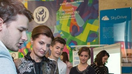 Первая леди вместе с детьми открыла фестиваль "Арсенал идей"