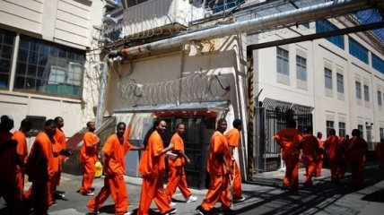 Один день из жизни тюрьмы Сан-Квентин (Фото)
