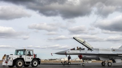 Самый современный F-16