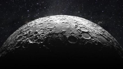 На полюсах Луны обнаружили замороженную воду 