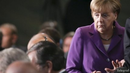 Меркель: Евросоюз может приостановить новые санкции против России 