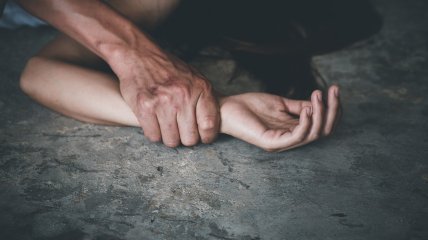 На Черкащині вбили 10-річну дівчинку, попередньо зґвалтувавши: є підозрюваний