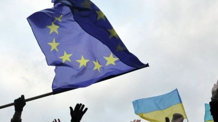 В Европарламенте официально подписали безвиз для Украины