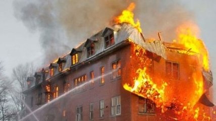 В Полтаве горел отель, эвакуировали четырех человек