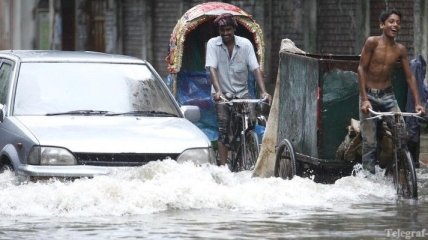 В Индии и Пакистане проливные дожди уносят жизни