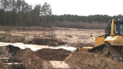 В Ровненской области остановили незаконную добычу янтаря