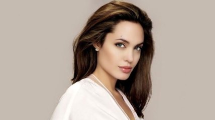 Анджелина Джоли сделала неприятный сюрприз Дженнифер Энистон