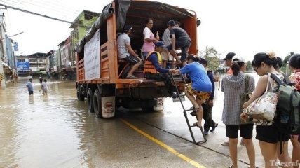 Наводнение в Таиланде: пострадало 2 млн людей, ожидается 2-я волна 