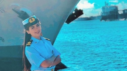 Нашлась женщина-капитан из Египта, которую обвинили в блокировании Суэцкого канала (фото)